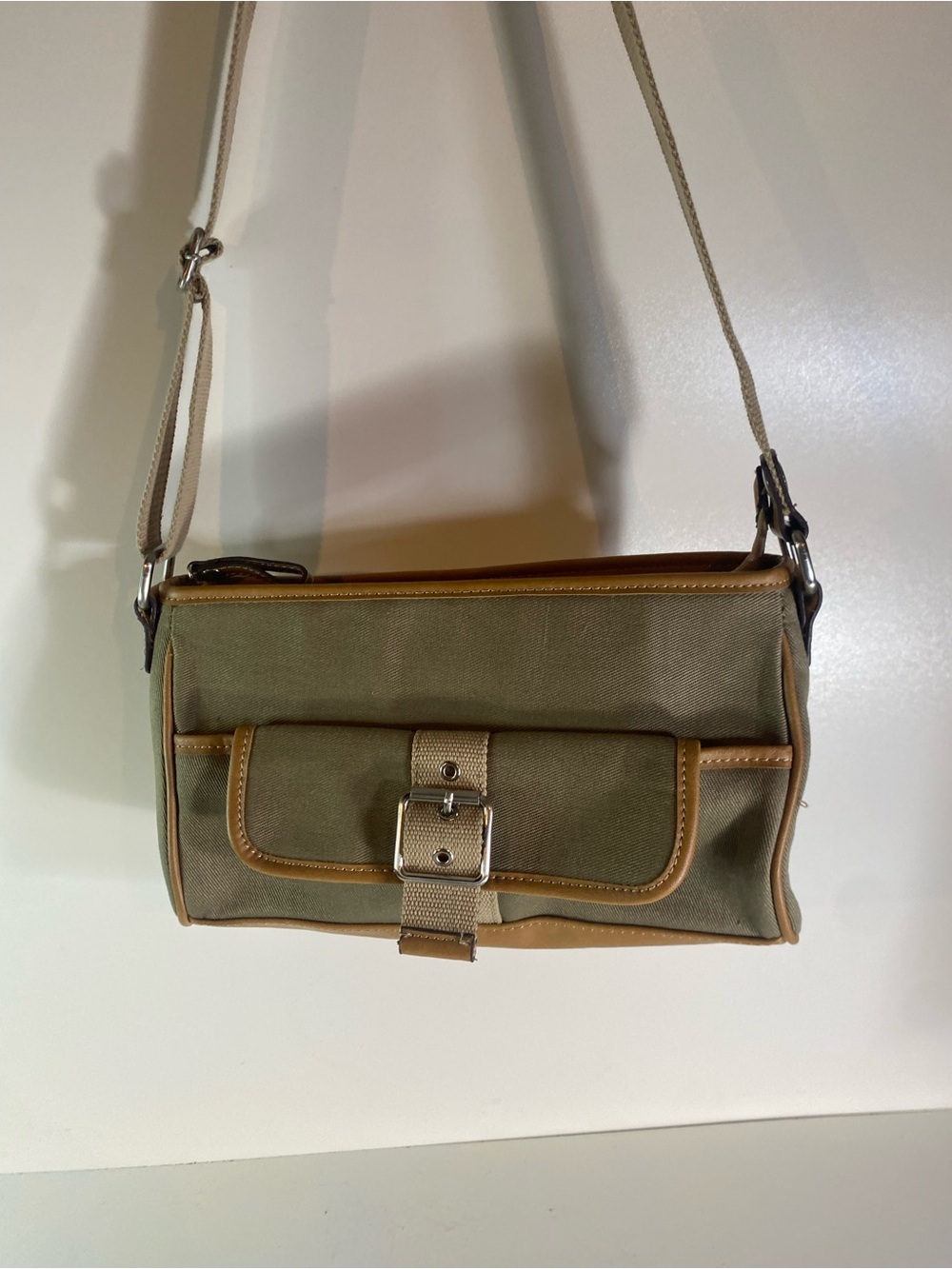 Caribbean Joe Mini Crossbody Adjustable Strap Zip Closure Purse